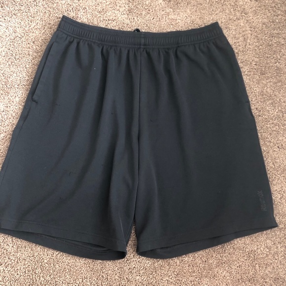 Medium Reebok Black Shorts - Picture 1 of 3